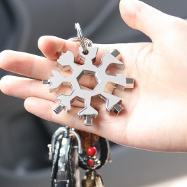 Многофункциональный ключ-снежинка восьмиугольной формы многоцелевой портативный инструмент для улицы 18 в одном многофункциональный ключ с кольцом